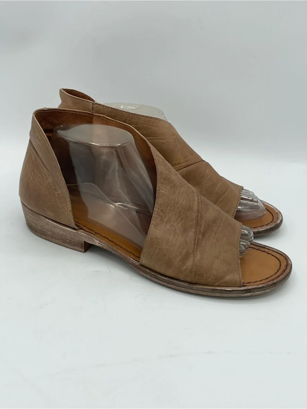 Free People Mont Blanc Tan Distressed Boho Festival Leather D’Orsay Sandal.